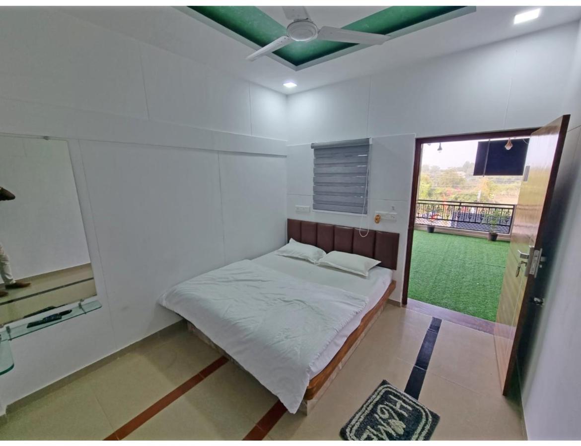 Hari Homestay, Garudeshwar Eksteriør billede