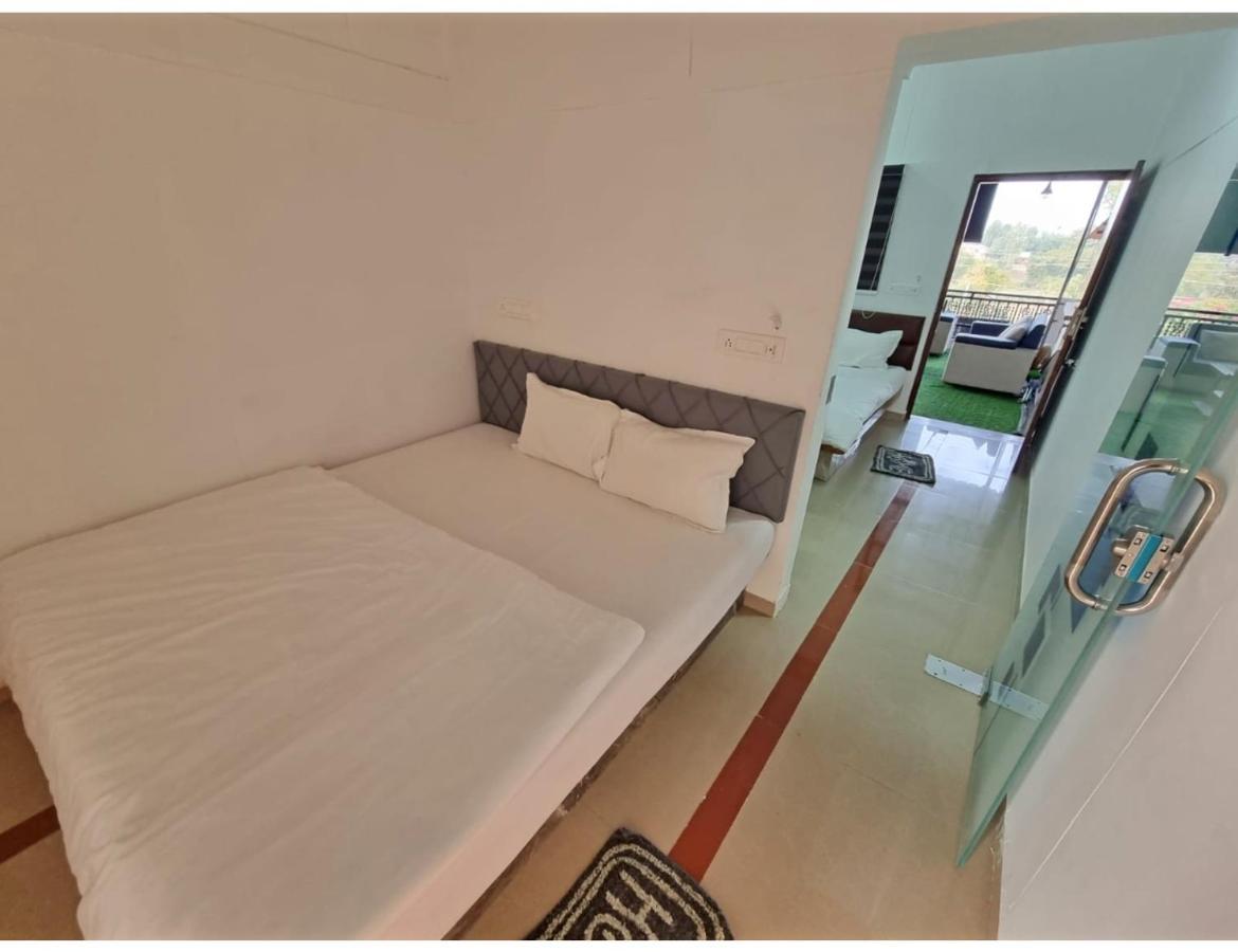 Hari Homestay, Garudeshwar Eksteriør billede