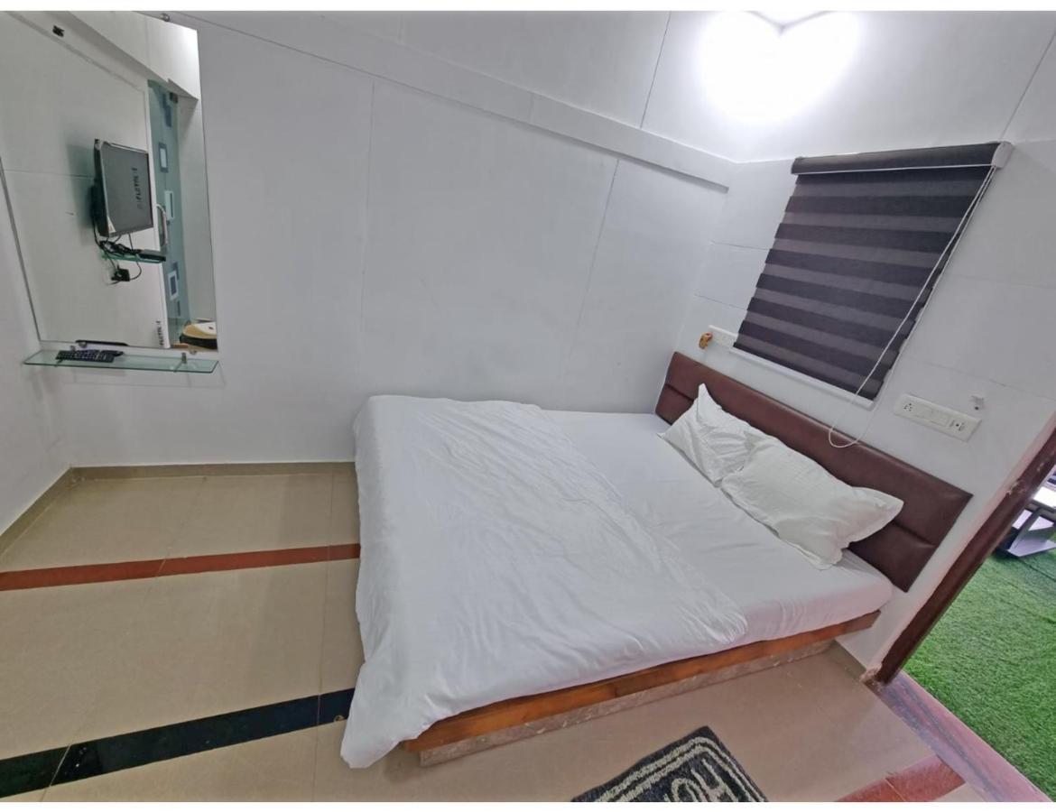 Hari Homestay, Garudeshwar Eksteriør billede